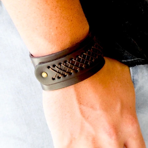 paparazzi Other - 🆕Paparazzi: OUTLAW and Order Brown bracelet- Men’s